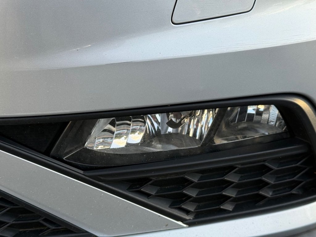 Used Volkswagen Polo 2015 for sale - 76157345: Photo 18