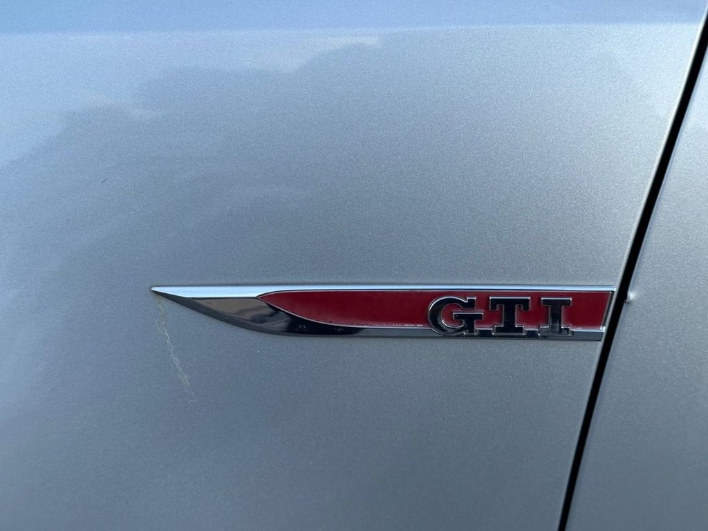 Used Volkswagen Polo 2015 for sale - 76157345: Photo 29