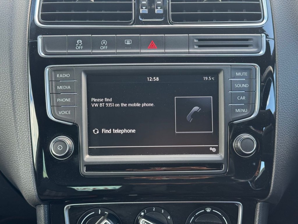 Used Volkswagen Polo 2015 for sale - 76157345: Photo 35