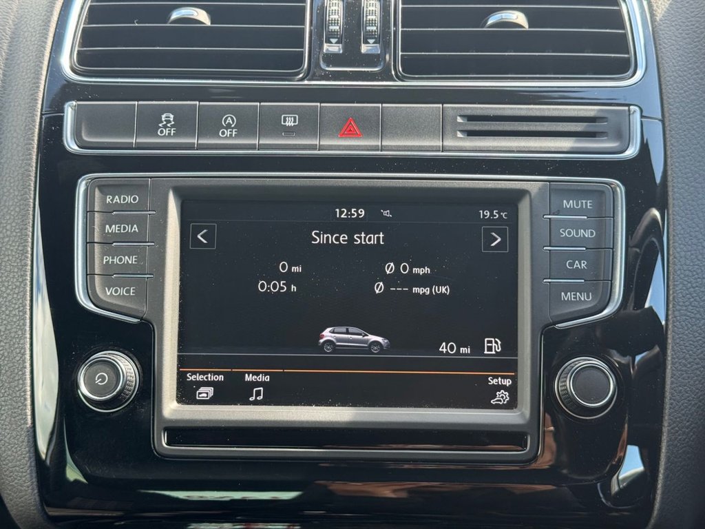 Used Volkswagen Polo 2015 for sale - 76157345: Photo 38