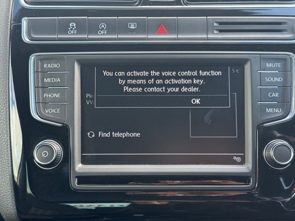 Used Volkswagen Polo 2015 for sale - 76157345: Photo 40