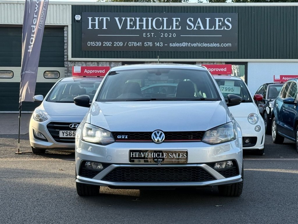 Used Volkswagen Polo 2015 for sale - 76157345: Photo 5