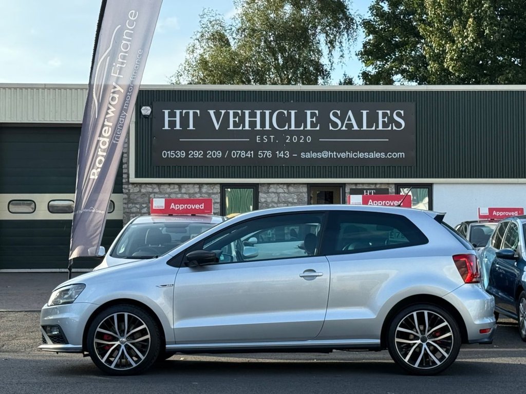 Used Volkswagen Polo 2015 for sale - 76157345: Photo 7