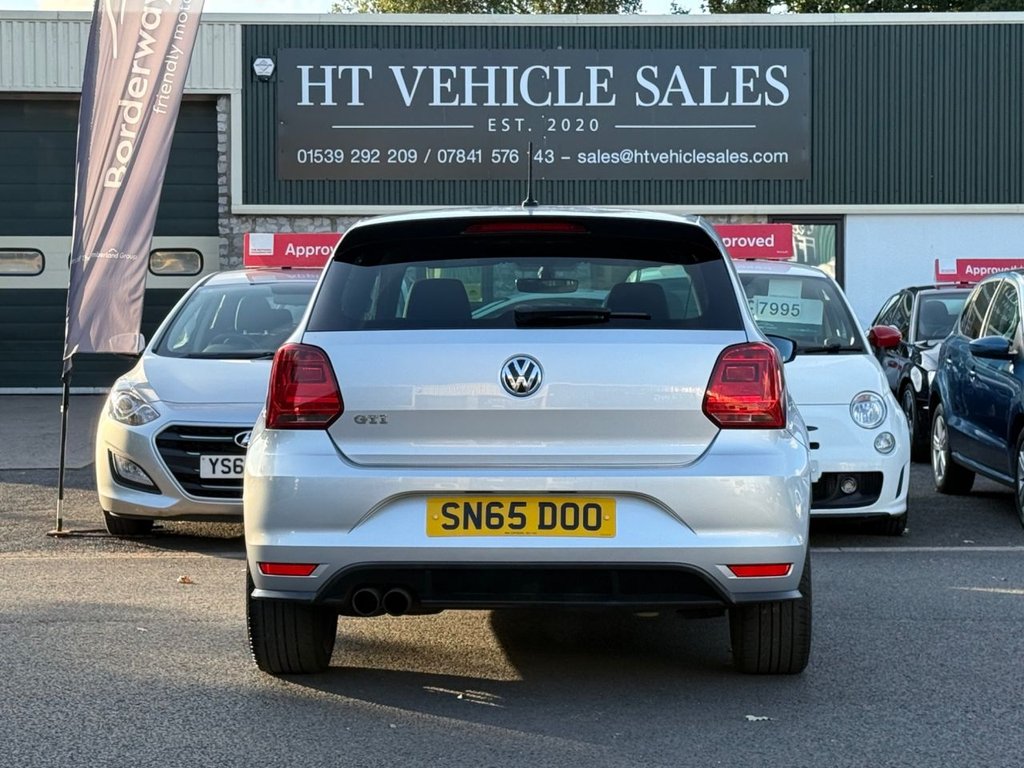 Used Volkswagen Polo 2015 for sale - 76157345: Photo 9