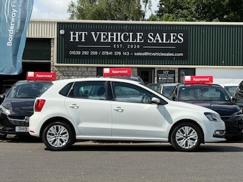 Used Volkswagen Polo 2015 for sale - 79450390: Photo