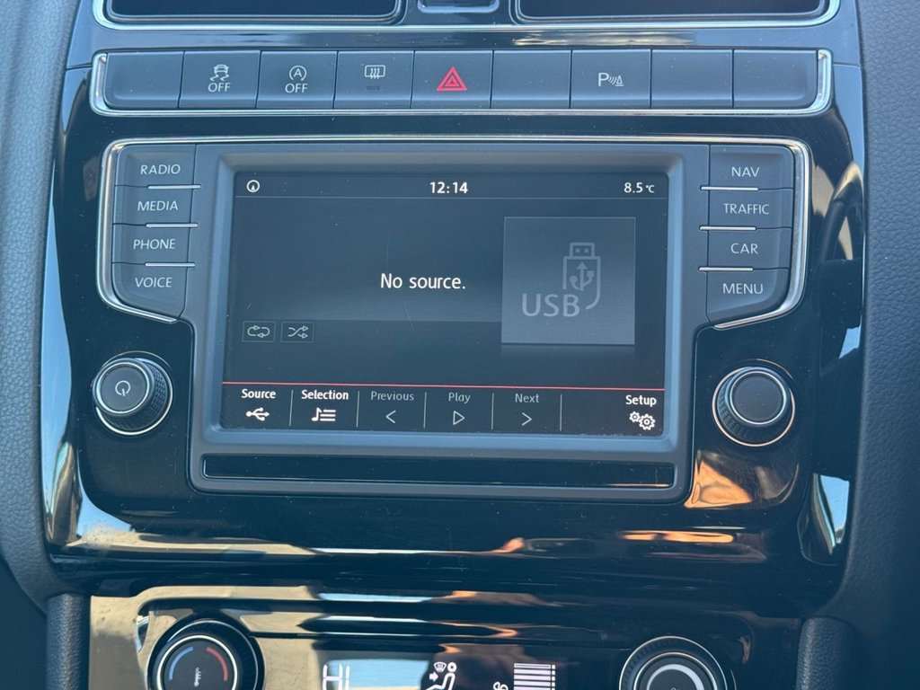 Used Volkswagen Polo 2015 for sale - 76900976: Photo 25