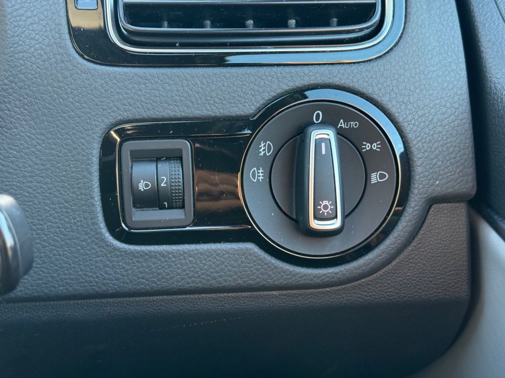 Used Volkswagen Polo 2015 for sale - 76900976: Photo 37