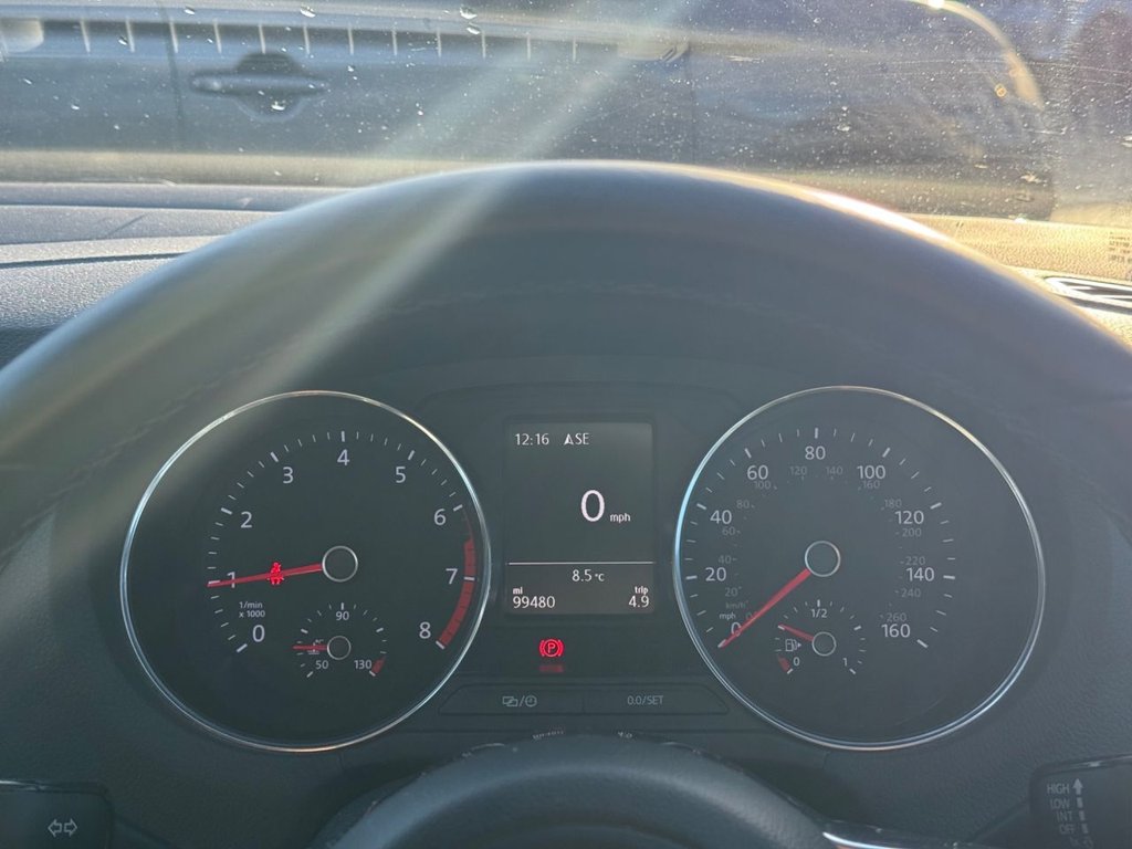 Used Volkswagen Polo 2015 for sale - 76900976: Photo 40