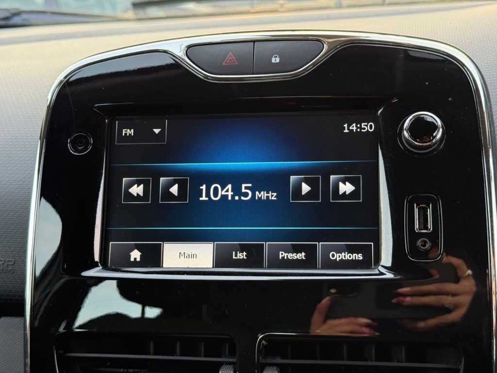 Used Renault Clio 2014 for sale - 77037963: Photo 15