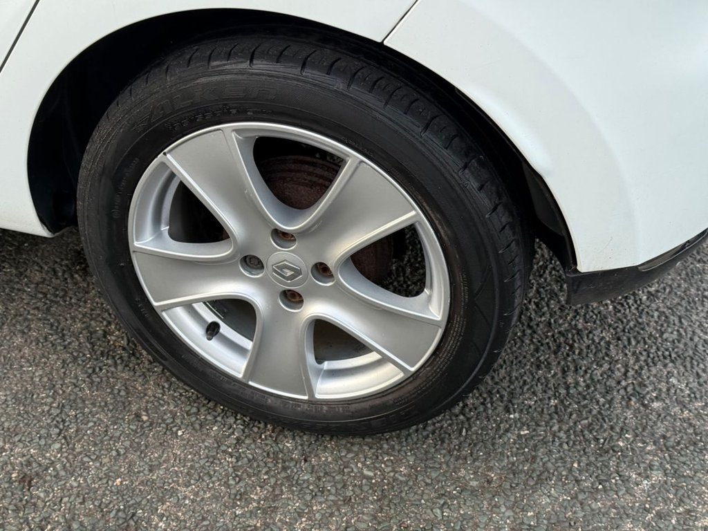 Used Renault Clio 2014 for sale - 77037963: Photo 38