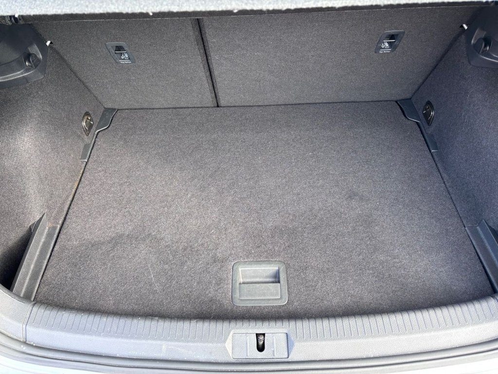 Used Volkswagen Golf 2014 for sale - 76386160: Photo 44