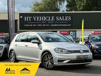 Used Volkswagen Golf 2019 for sale - 76157340: Photo
