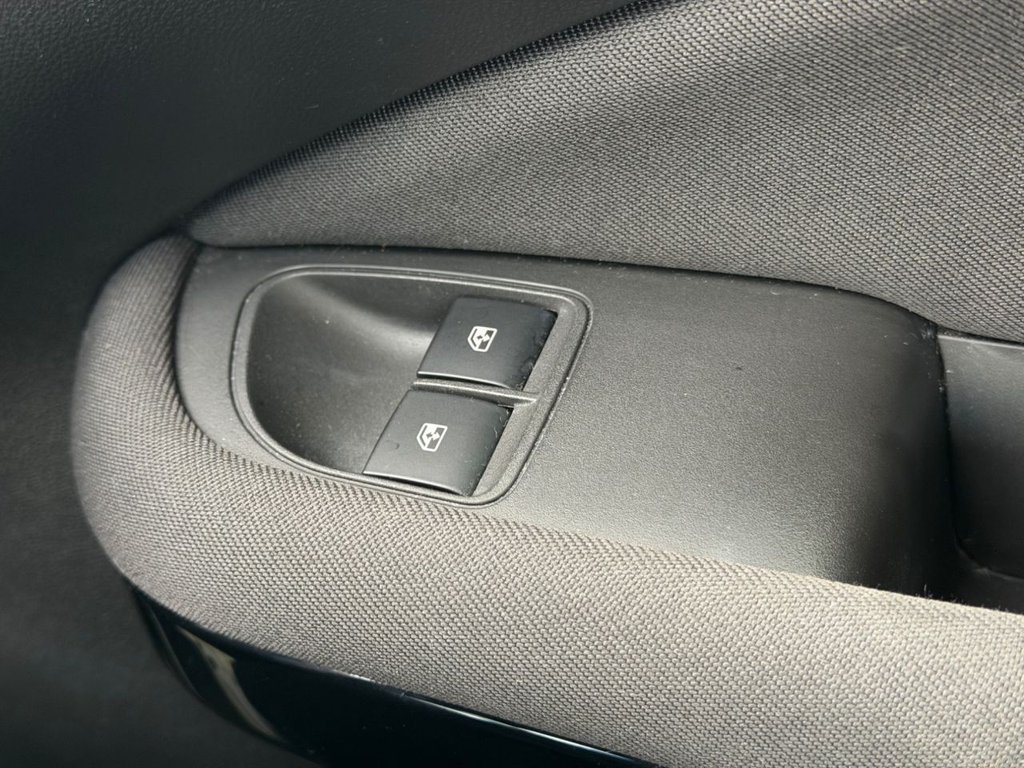 Used Vauxhall ADAM 2016 for sale - 77547424: Photo 32