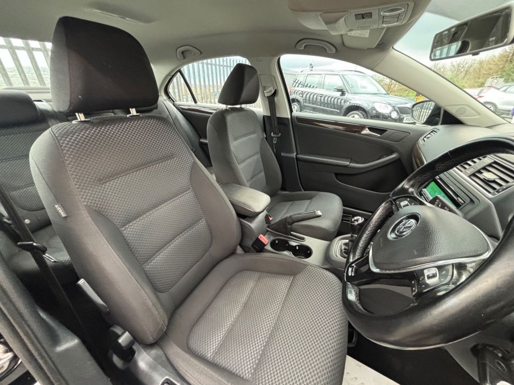 Used Volkswagen Jetta 2015 for sale - 76396453: Photo 32