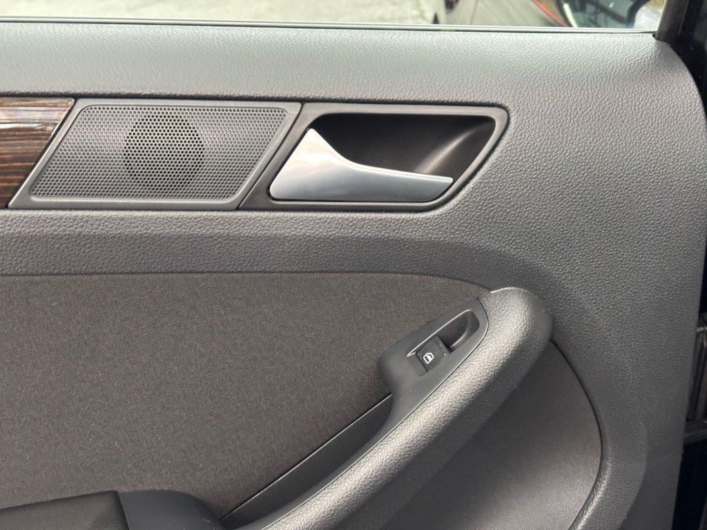 Used Volkswagen Jetta 2015 for sale - 76396453: Photo 50