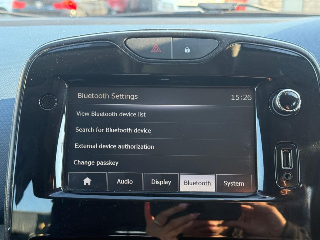 Used Renault Clio 2014 for sale - 76686662: Photo 25