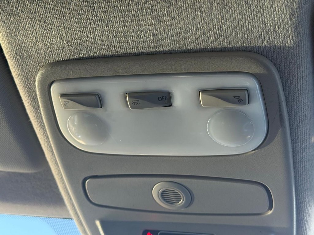 Used Renault Clio 2014 for sale - 76686662: Photo 30