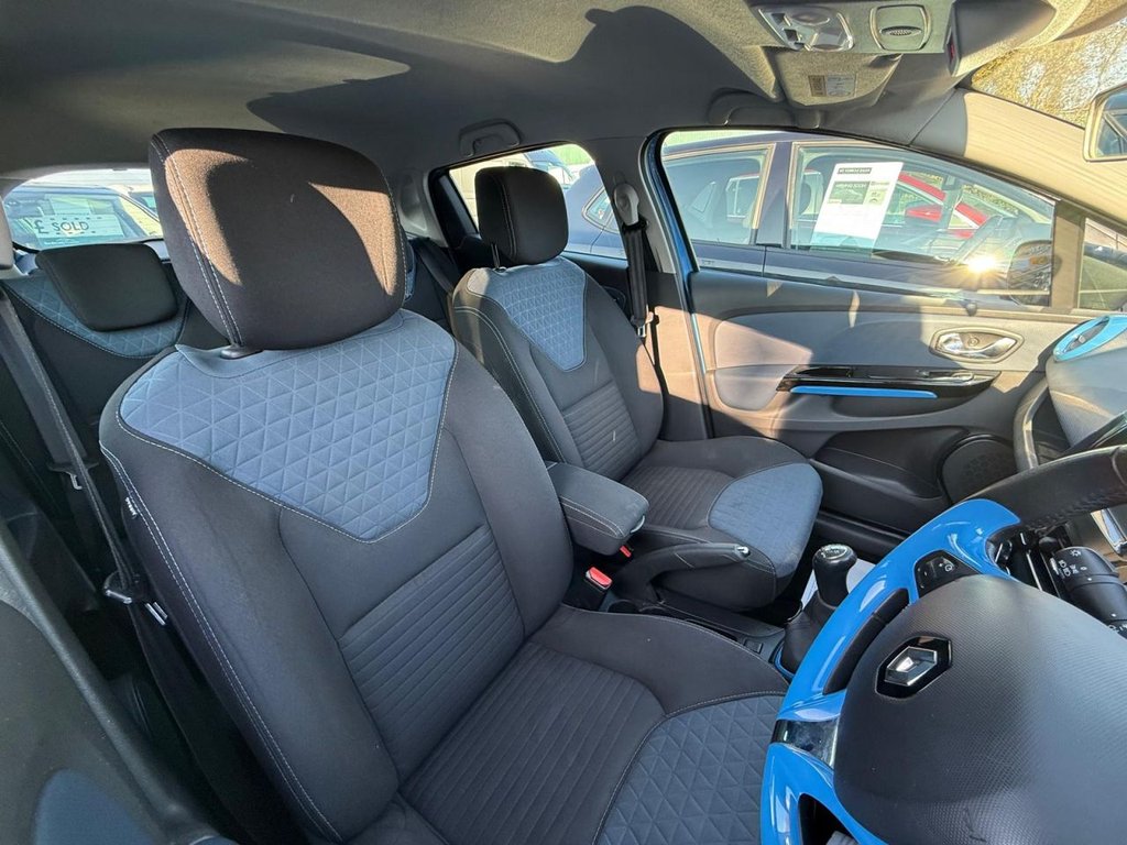 Used Renault Clio 2014 for sale - 76686662: Photo 32