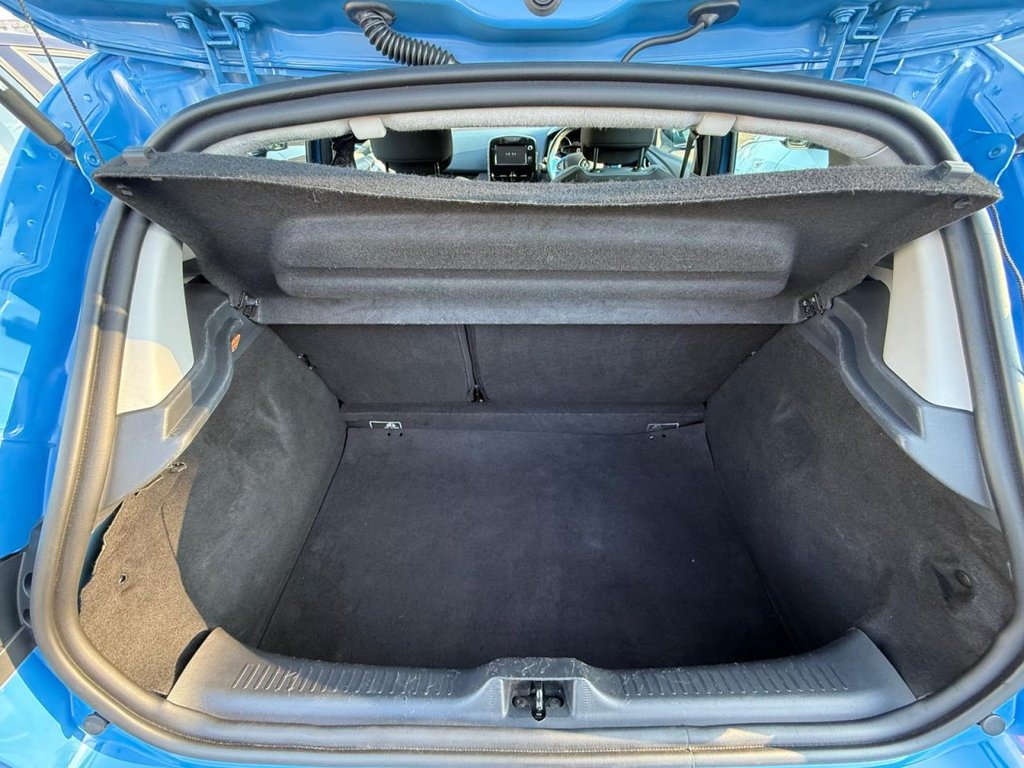 Used Renault Clio 2014 for sale - 76686662: Photo 35