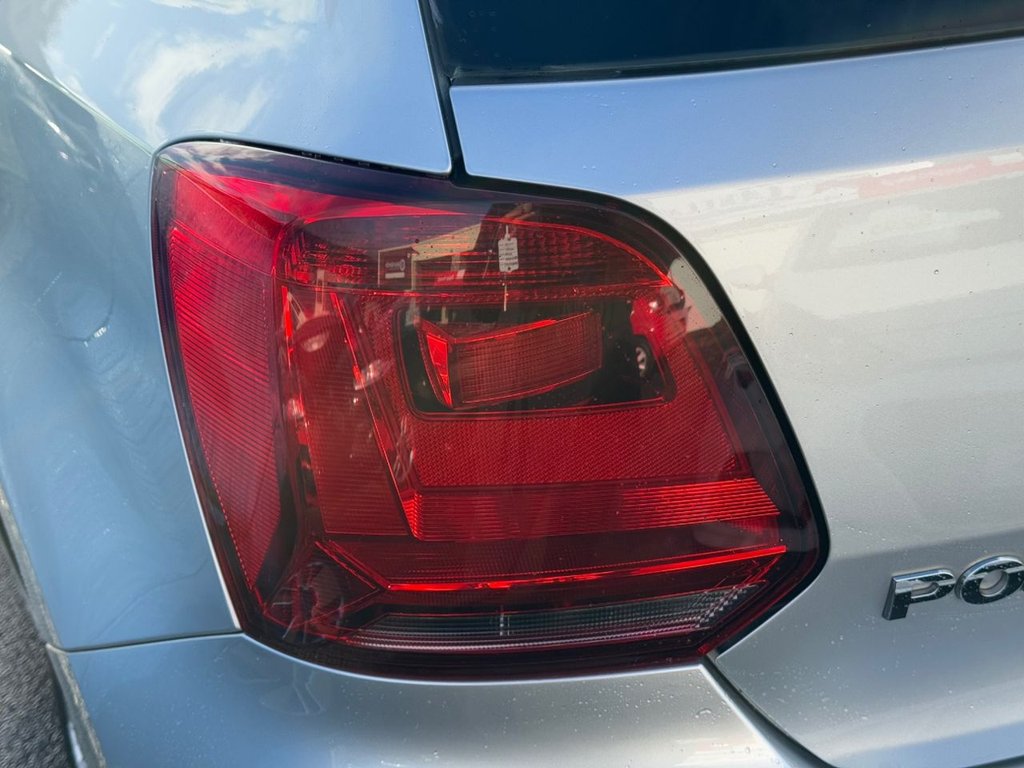 Used Volkswagen Polo 2015 for sale - 76279817: Photo 16