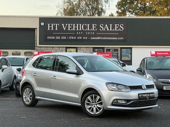 Used Volkswagen Polo 2015 for sale - 76279817: Photo