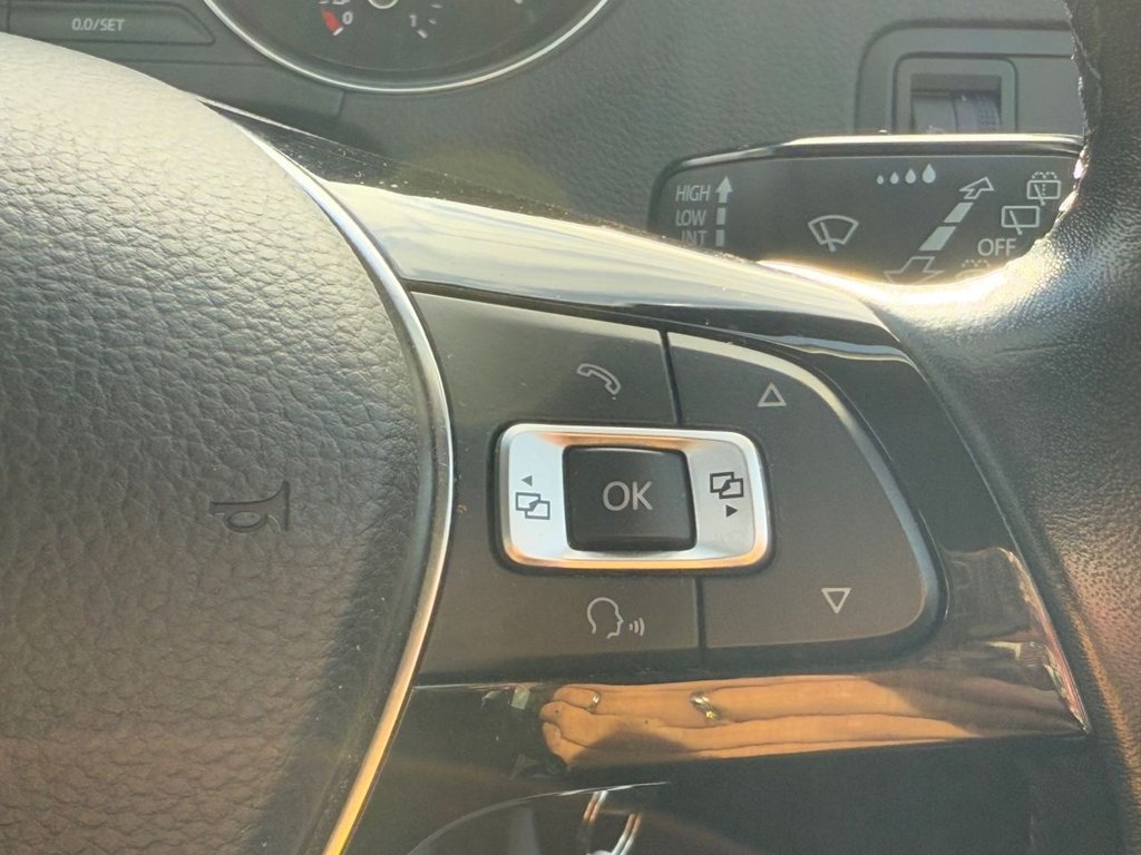 Used Volkswagen Polo 2015 for sale - 76279817: Photo 34