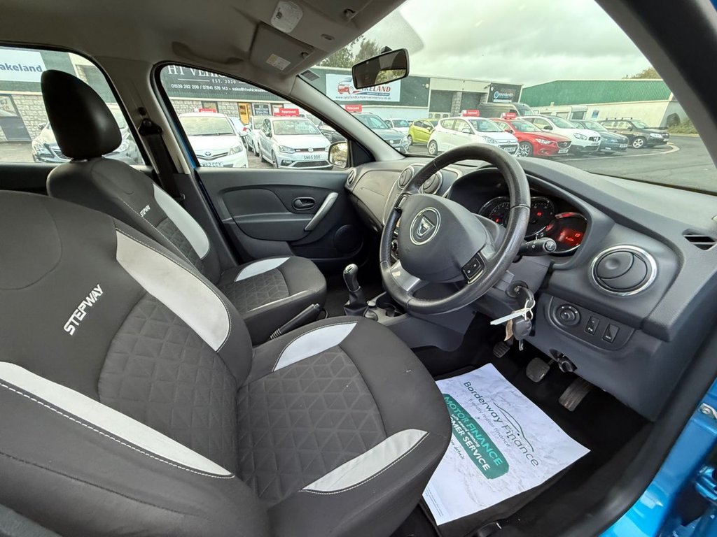 Used Dacia Sandero Stepway 2015 for sale - 76157360: Photo 28