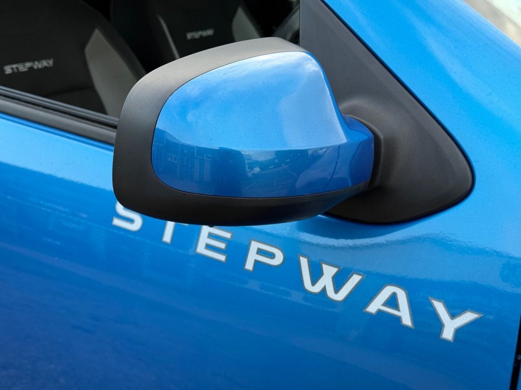 Used Dacia Sandero Stepway 2015 for sale - 76157360: Photo 29