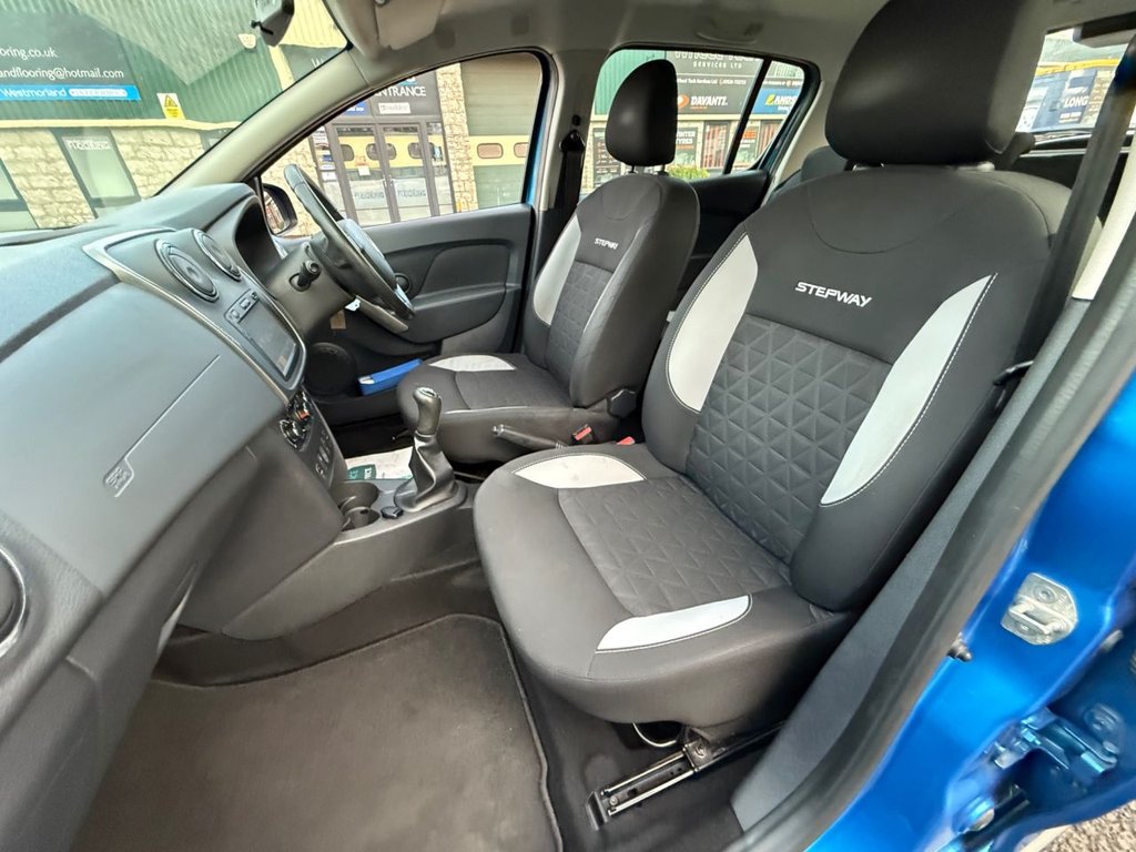 Used Dacia Sandero Stepway 2015 for sale - 76157360: Photo 34