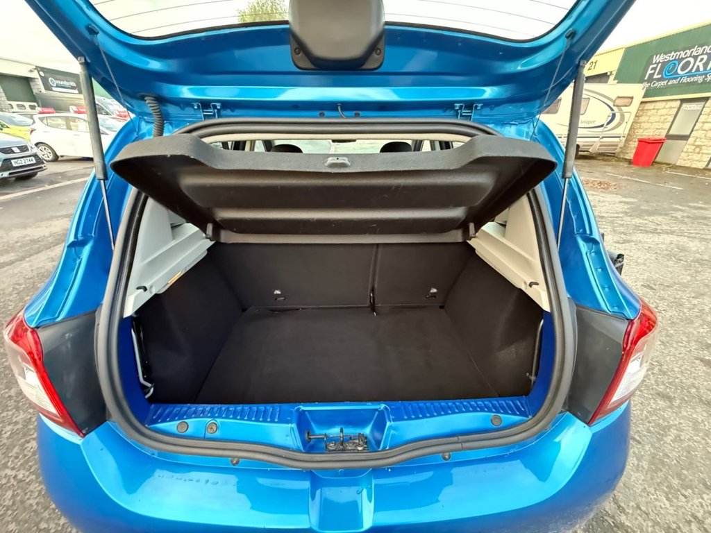 Used Dacia Sandero Stepway 2015 for sale - 76157360: Photo 38