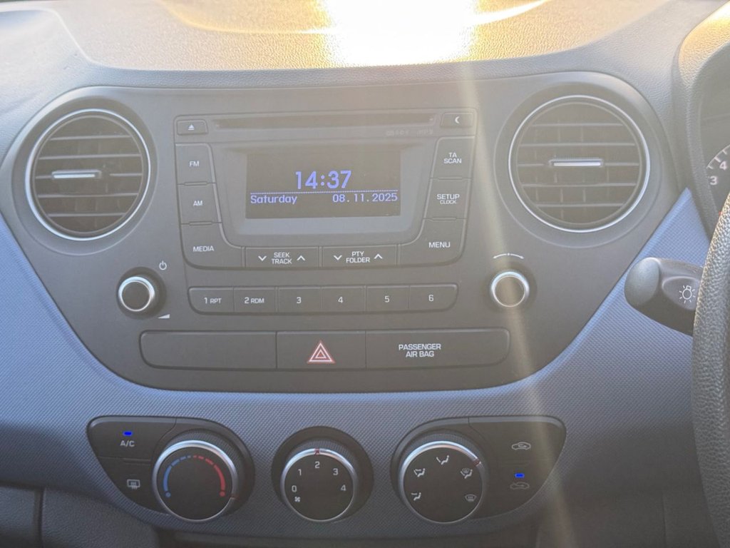 Used Hyundai i10 2016 for sale - 76520362: Photo 15