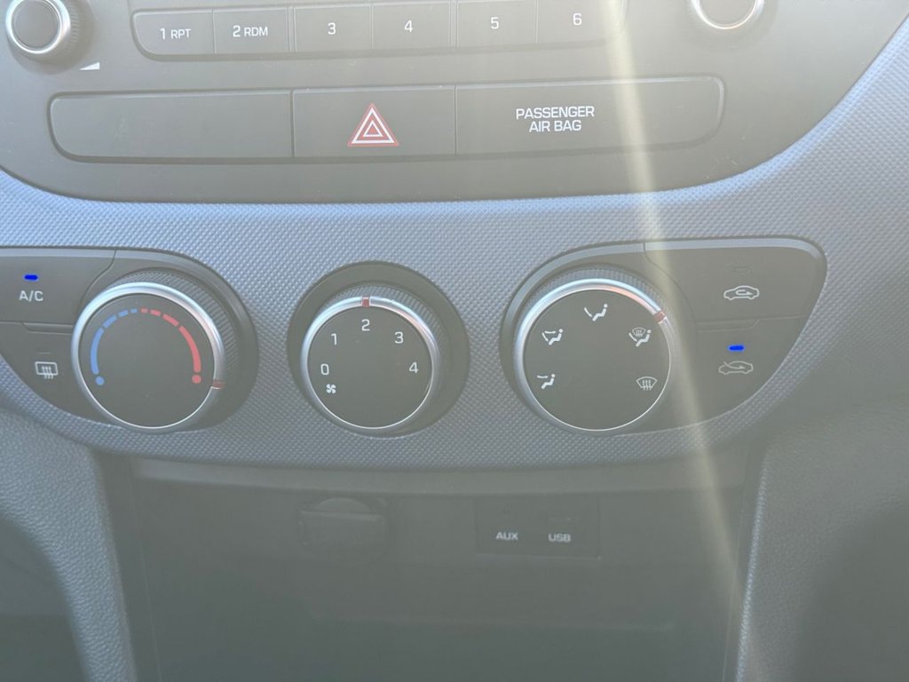 Used Hyundai i10 2016 for sale - 76520362: Photo 21