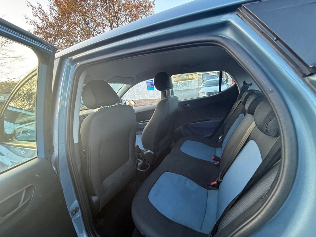 Used Hyundai i10 2016 for sale - 76520362: Photo 33