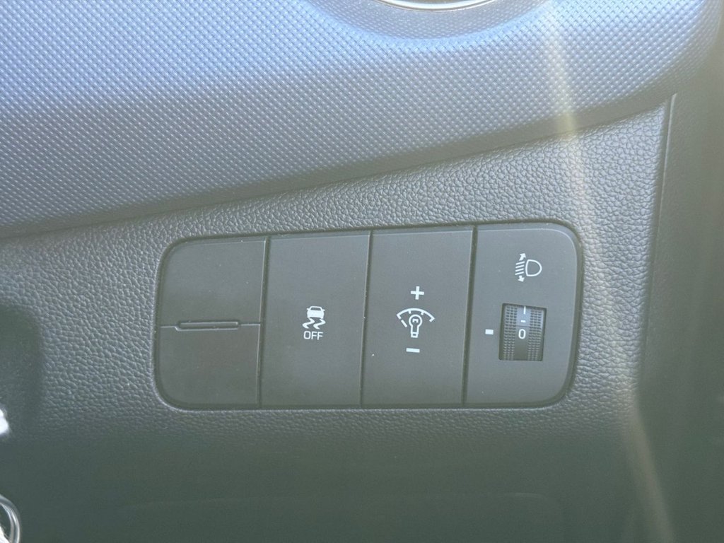 Used Hyundai i10 2016 for sale - 76520362: Photo 35