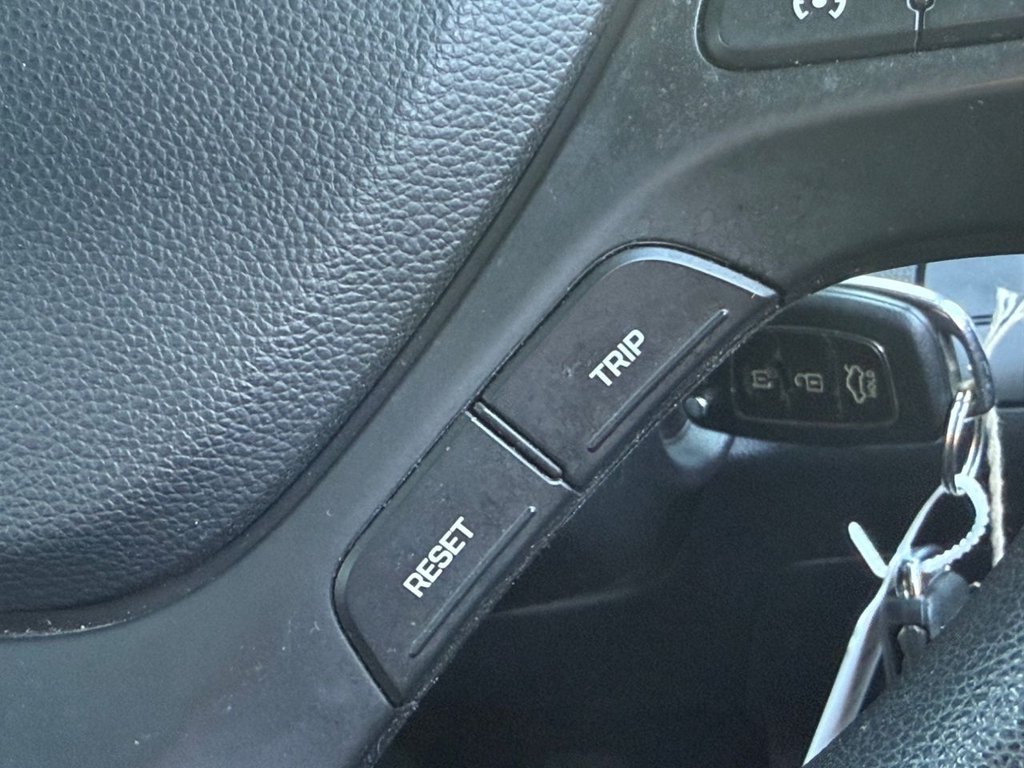 Used Hyundai i10 2016 for sale - 76520362: Photo 36