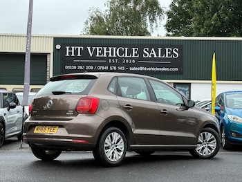 Used Volkswagen Polo 2016 for sale - 76157332: Photo