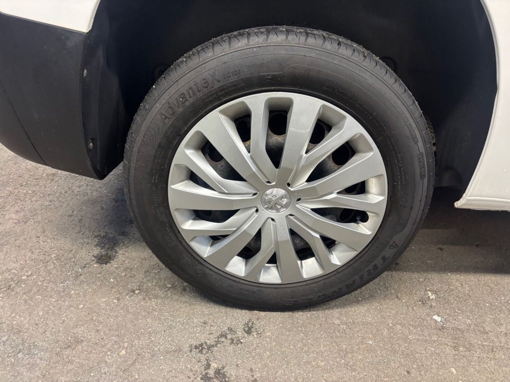 Used Peugeot Partner 2020 for sale - 76642825: Photo 19