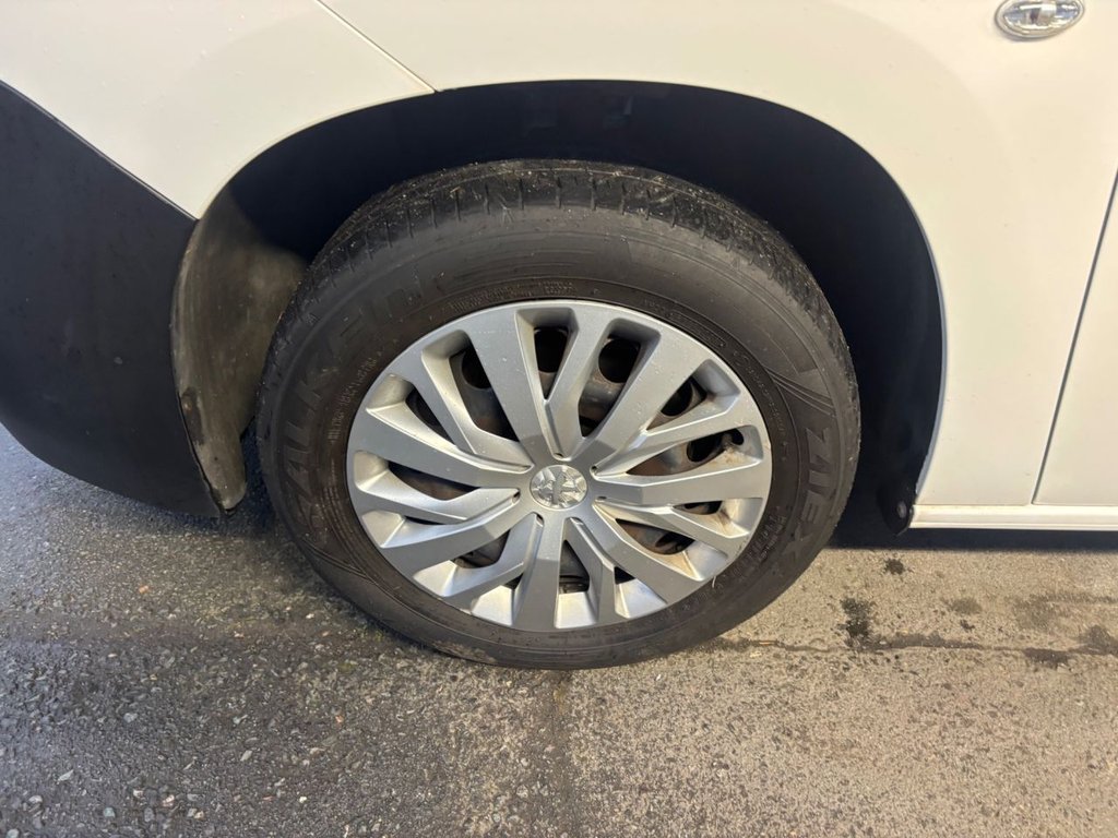 Used Peugeot Partner 2020 for sale - 76642825: Photo 21