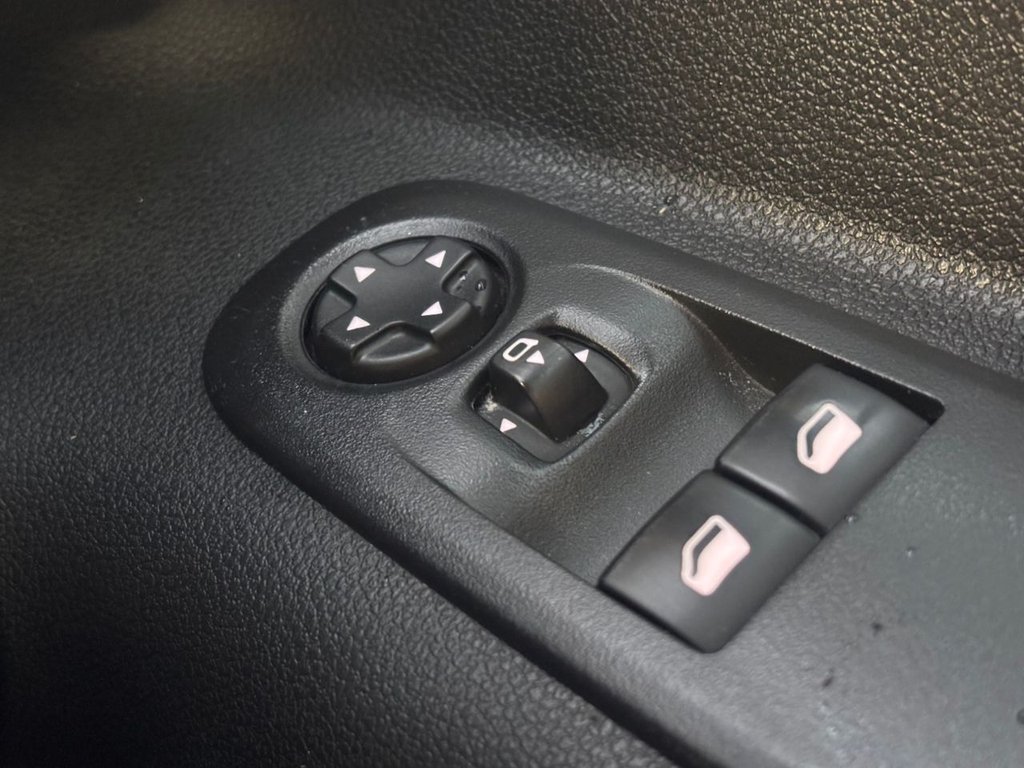 Used Peugeot Partner 2020 for sale - 76642825: Photo 44