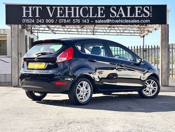 Used Ford Fiesta 2017 for sale - 76157357: Photo