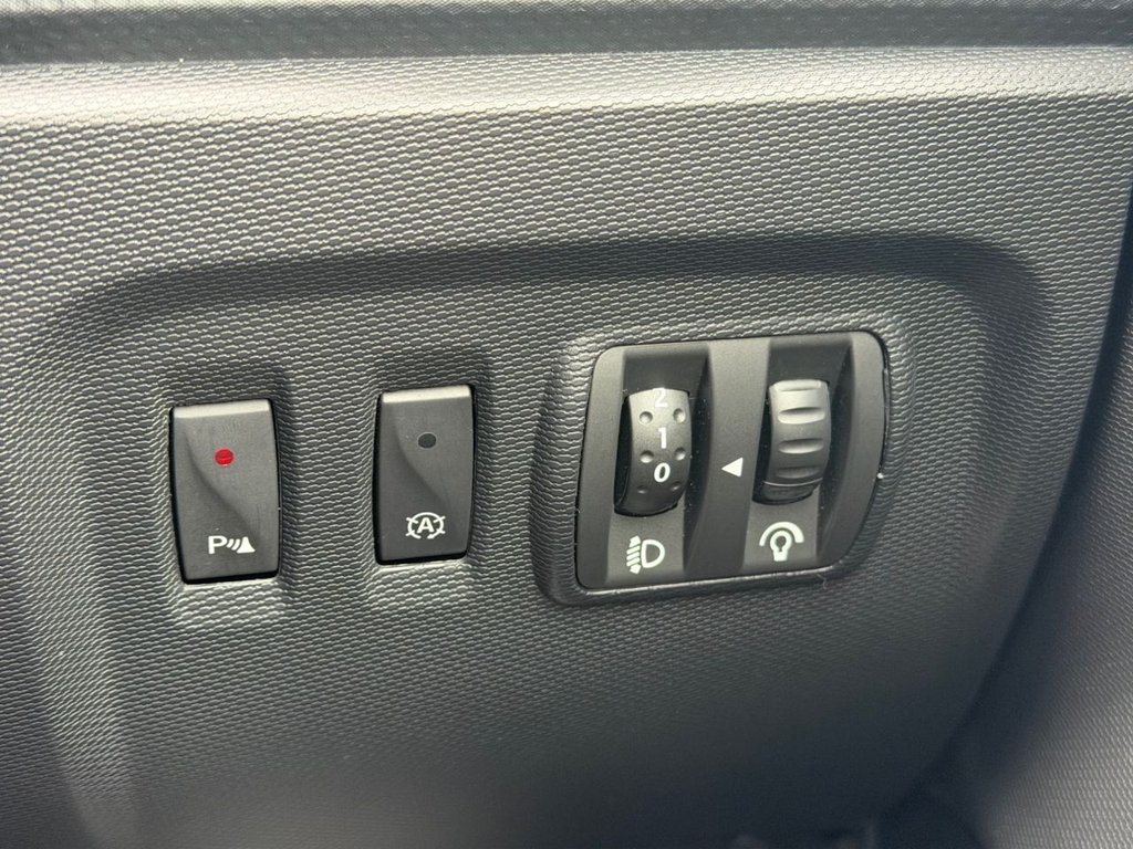 Used Renault Captur 2013 for sale - 78068611: Photo 47