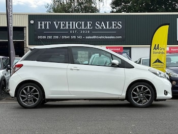Used Toyota Yaris 2012 for sale - 76157351: Photo