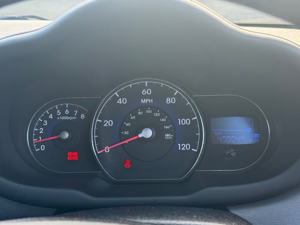 Used Hyundai i10 2013 for sale - 77313273: Photo 25