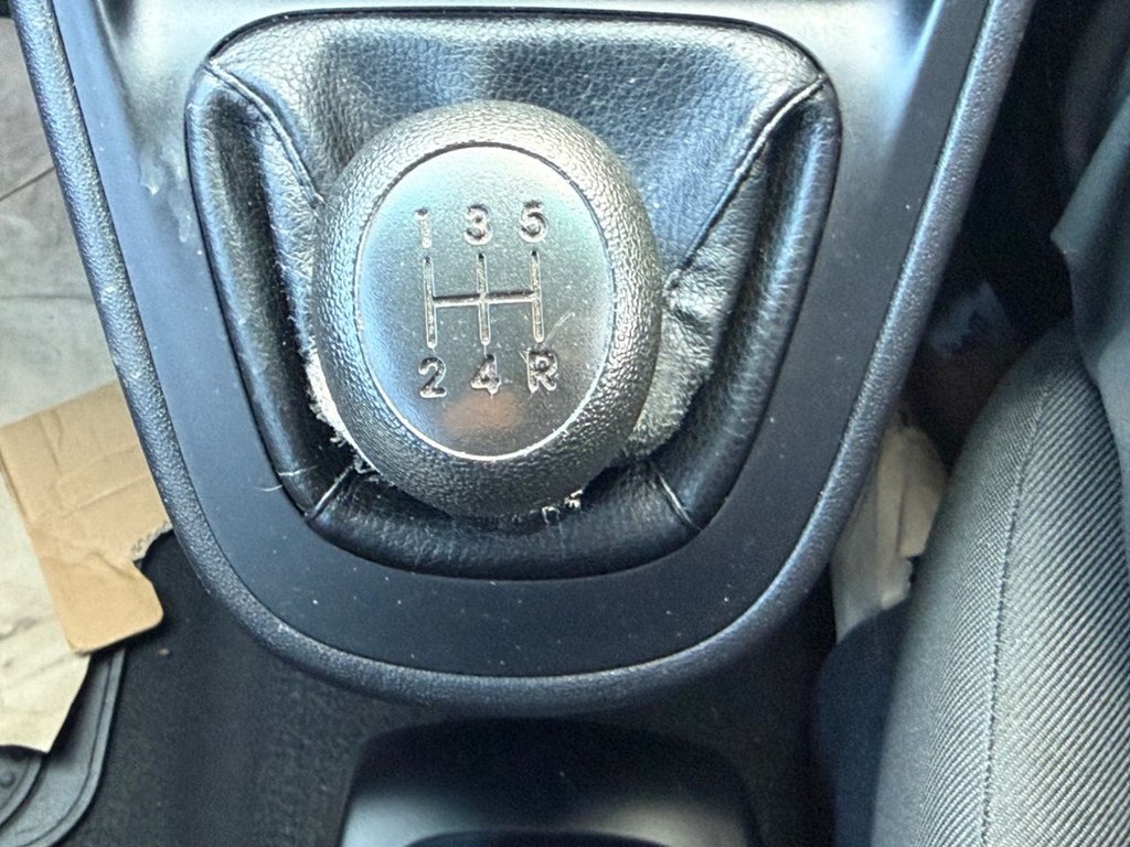 Used Hyundai i10 2013 for sale - 77313273: Photo 29