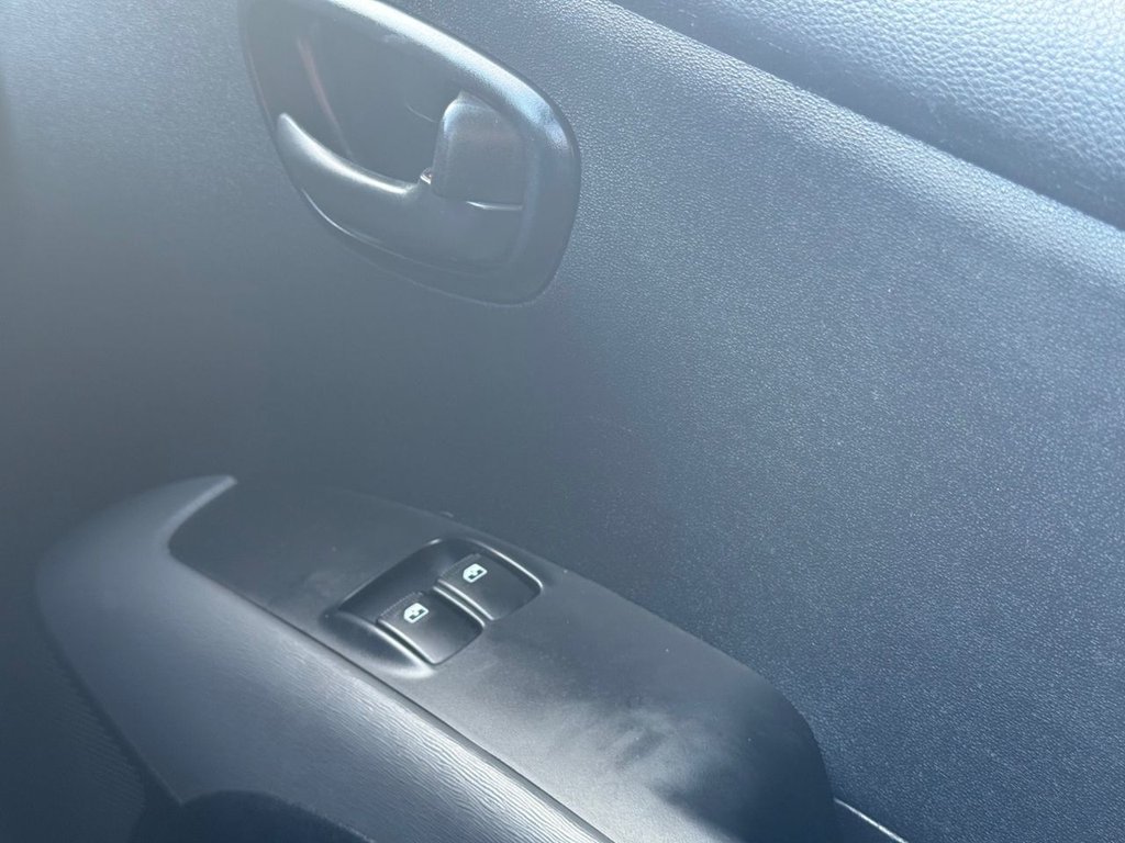 Used Hyundai i10 2013 for sale - 77313273: Photo 30