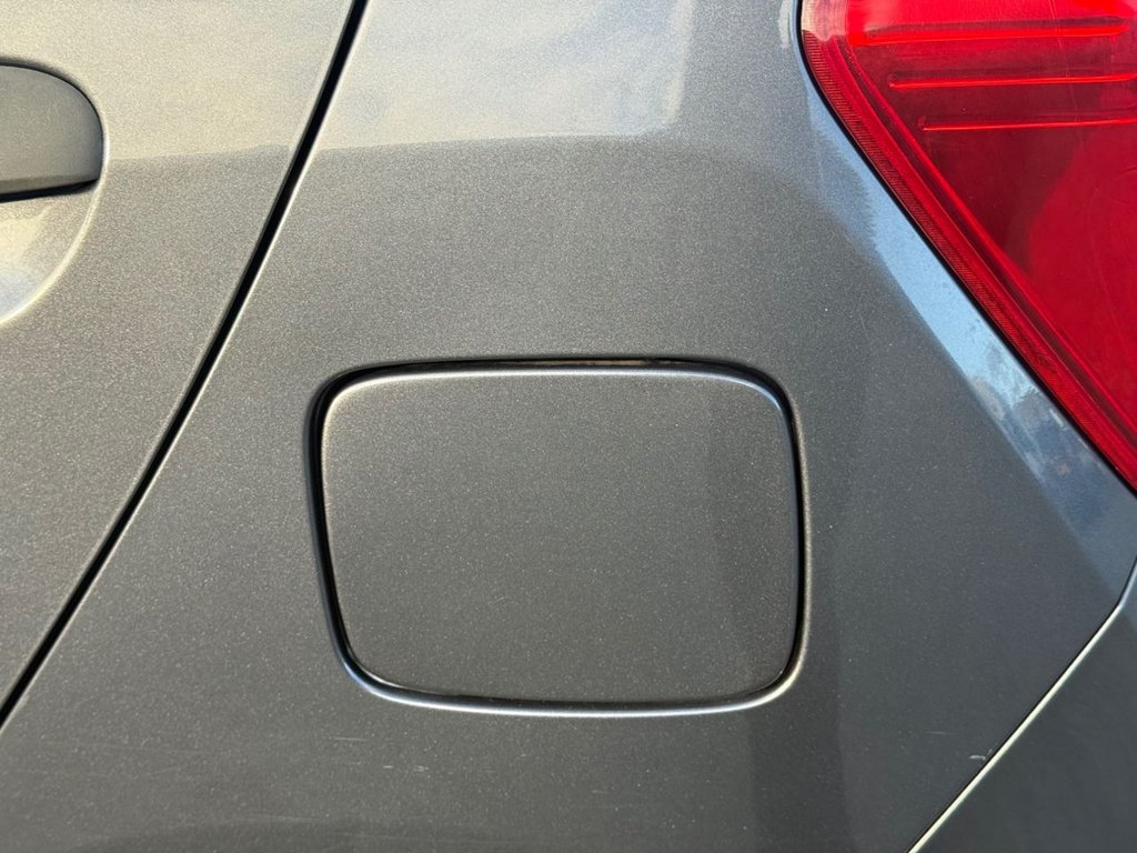 Used Hyundai i10 2013 for sale - 77313273: Photo 42