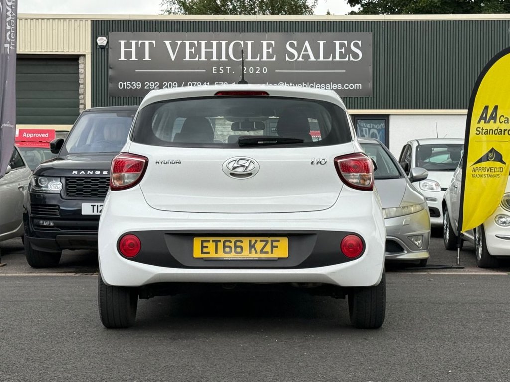 Used Hyundai i10 2017 for sale - 76157348: Photo 11