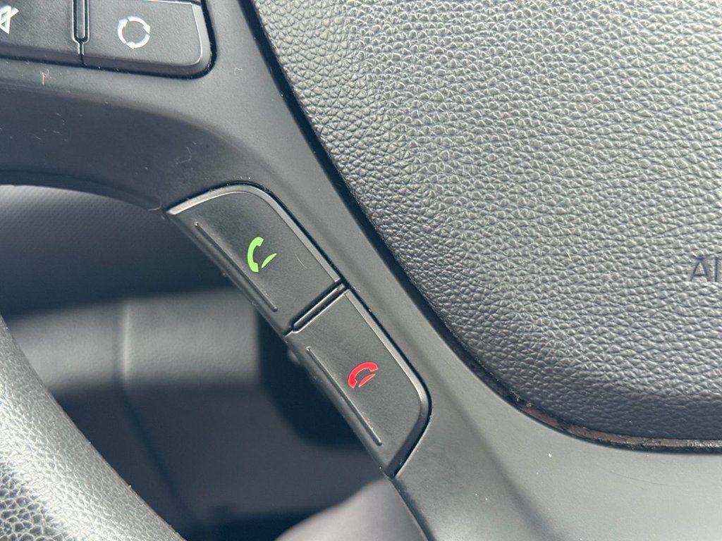 Used Hyundai i10 2017 for sale - 76157348: Photo 17