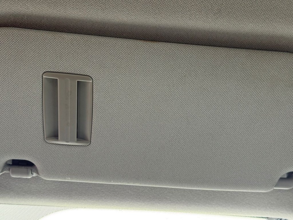 Used Hyundai i10 2017 for sale - 76157348: Photo 23