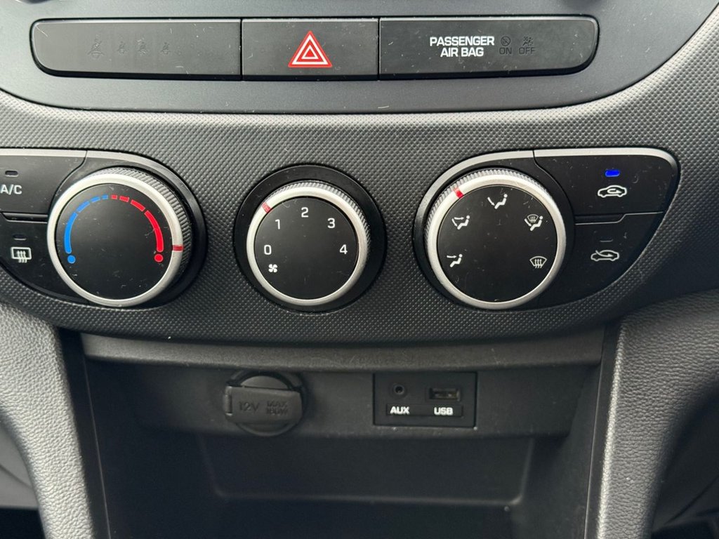 Used Hyundai i10 2017 for sale - 76157348: Photo 31